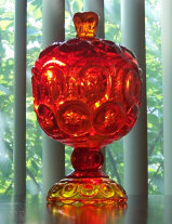 090807_whatnot_etagere_tchotchkes_knick_knacks001010.jpg